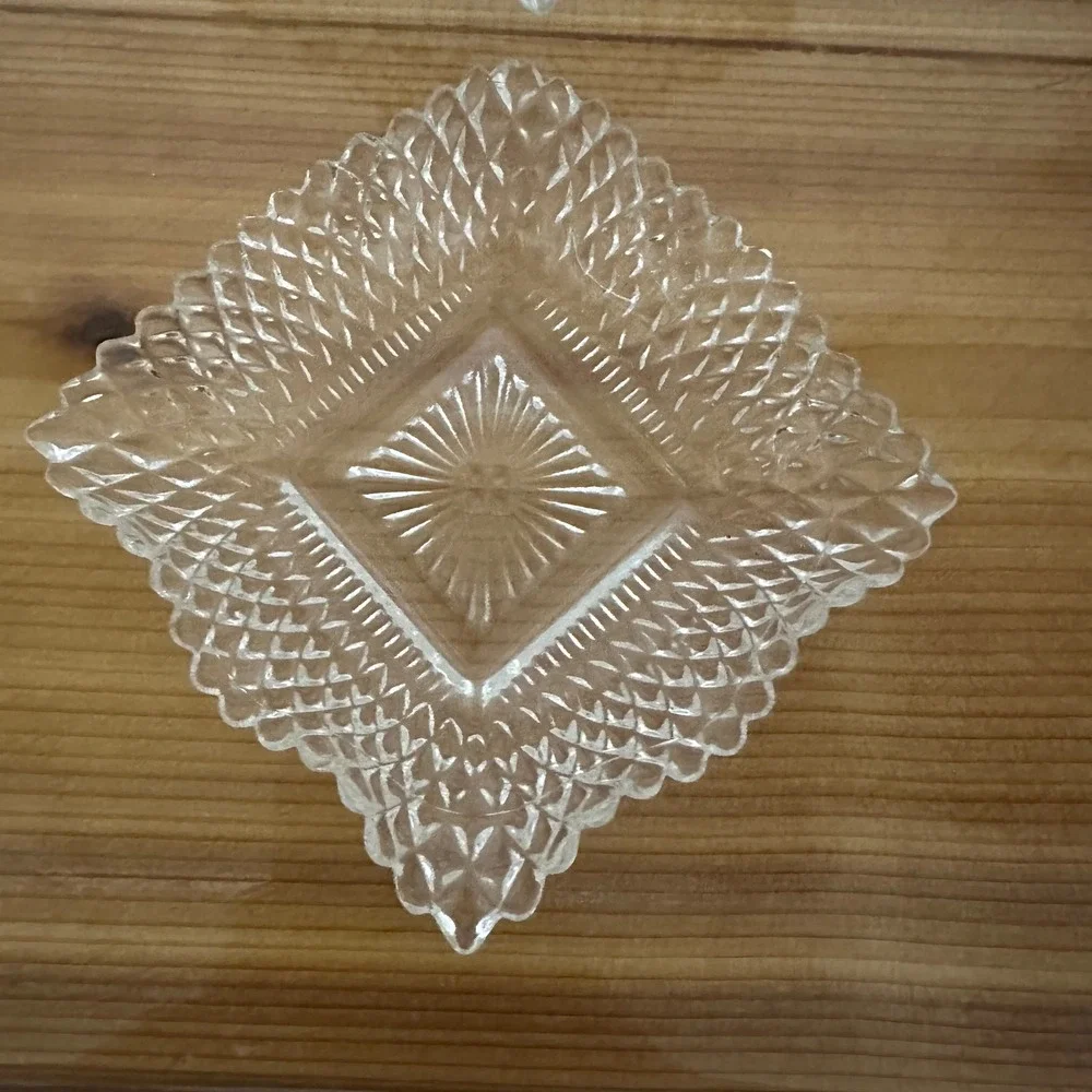 Vintage Indiana Glass Diamond Point Nut-Candy Dish 6pc Exc Sunburst 1 Tip Chip